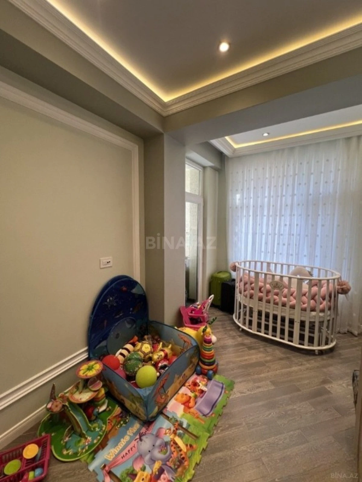 Satılır 3 otaqlı mənzil 115 m²