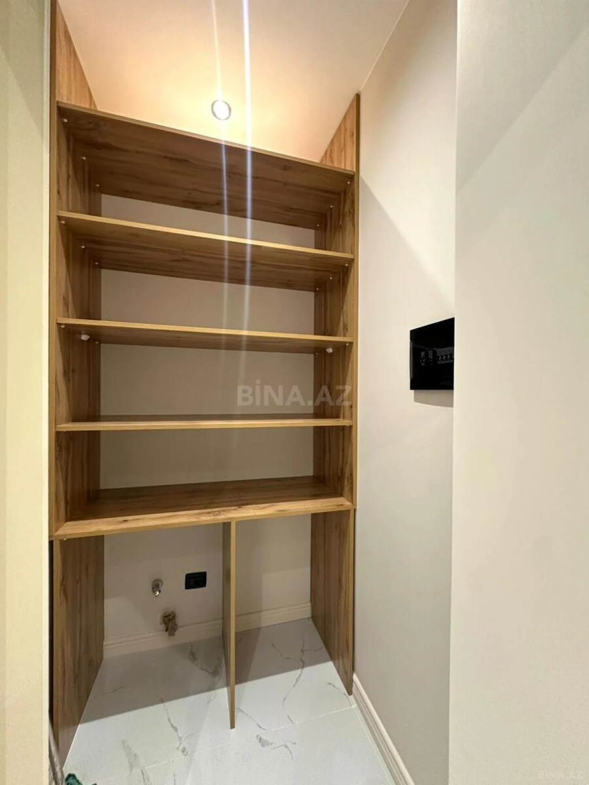 Satılır 3 otaqlı mənzil 132 m²