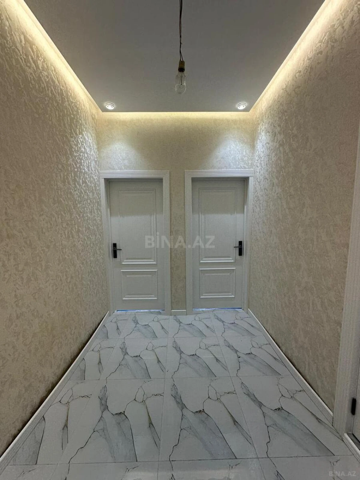 Satılır 2 otaqlı mənzil 66 m²