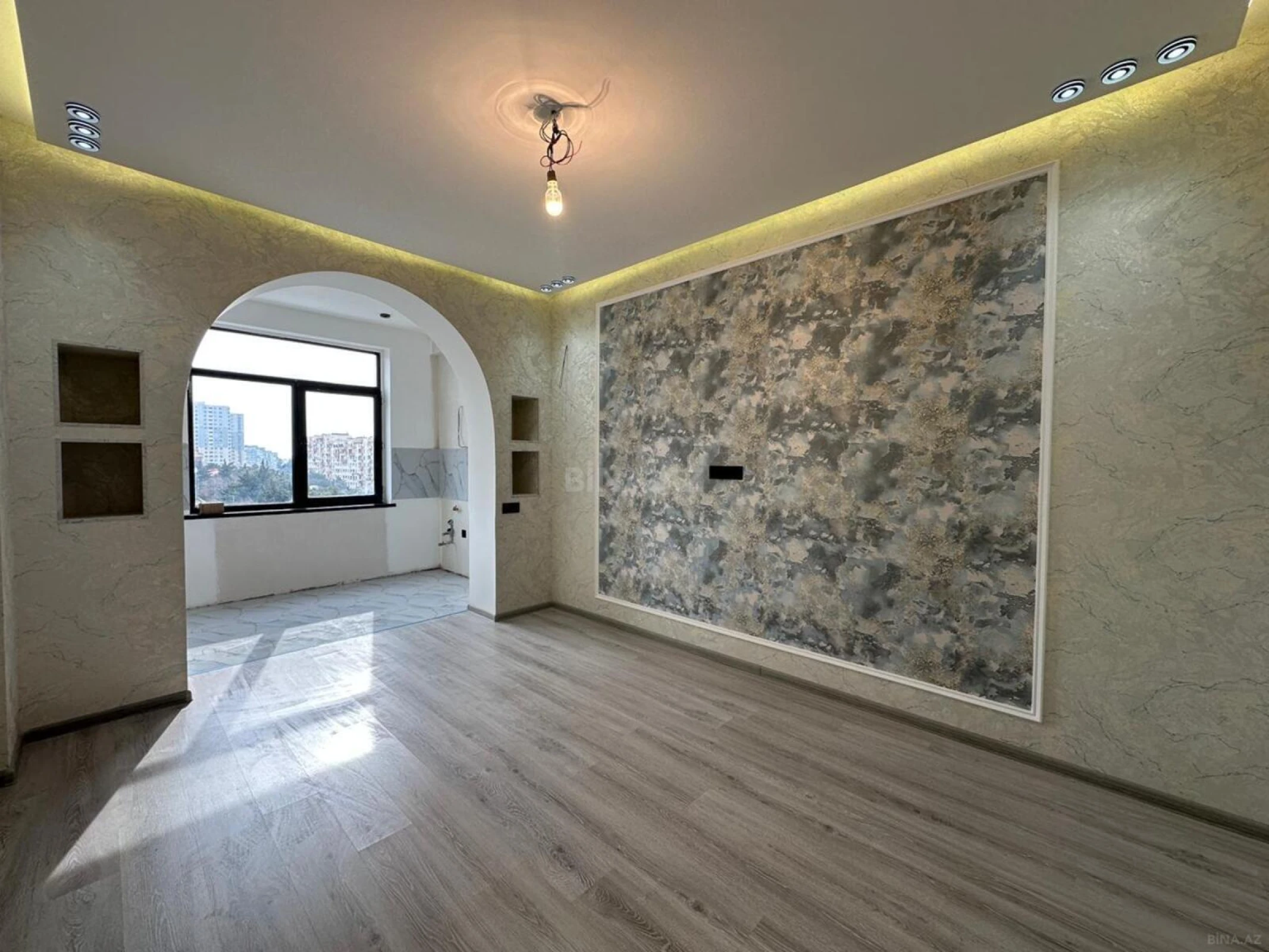 Satılır 2 otaqlı mənzil 66 m²