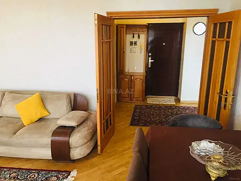 Kirayə verilir 2 otaqlı mənzil 65 m²