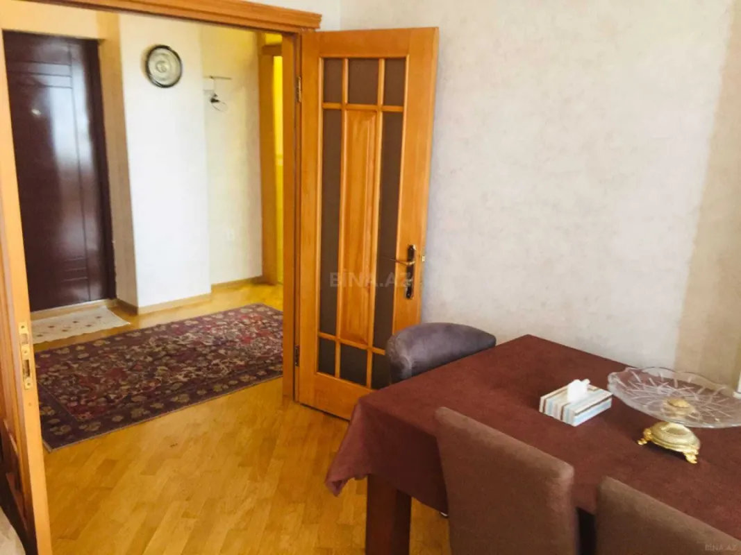 Kirayə verilir 2 otaqlı mənzil 65 m²