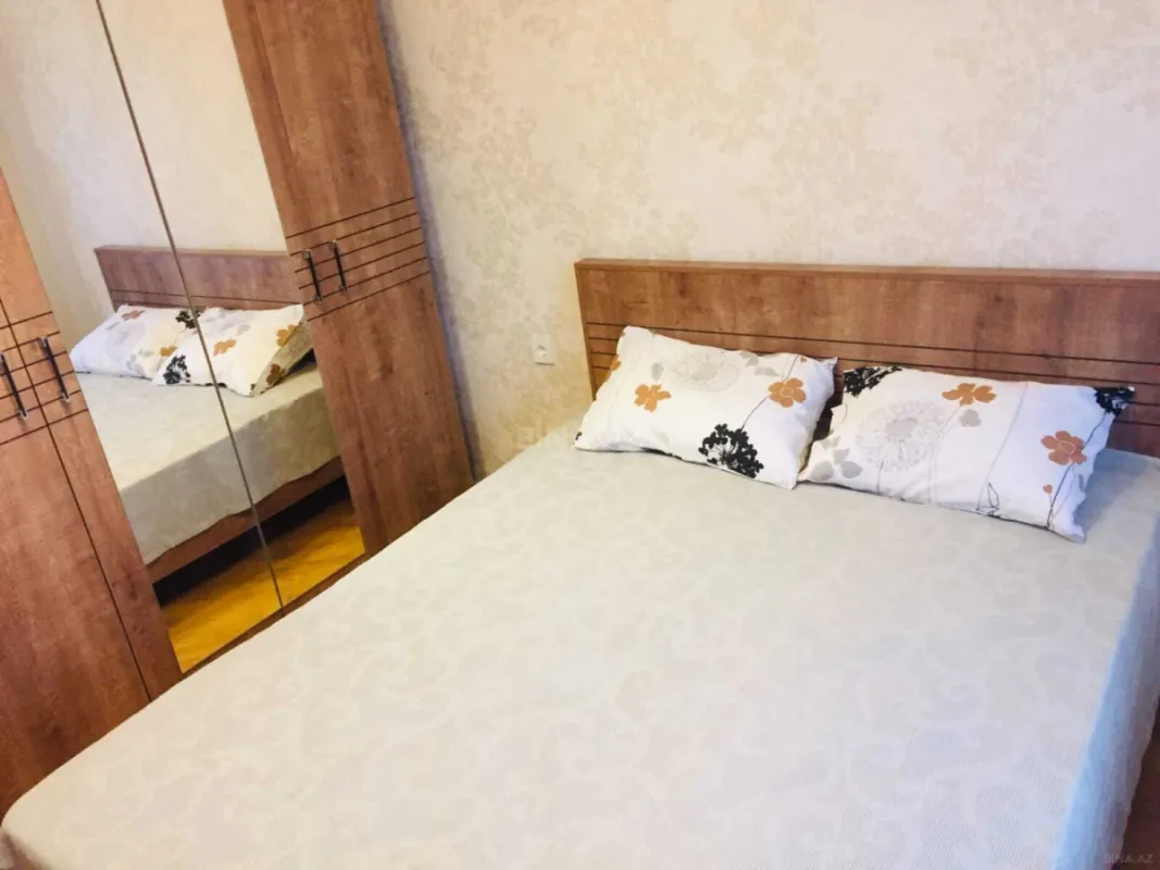 Kirayə verilir 2 otaqlı mənzil 65 m²