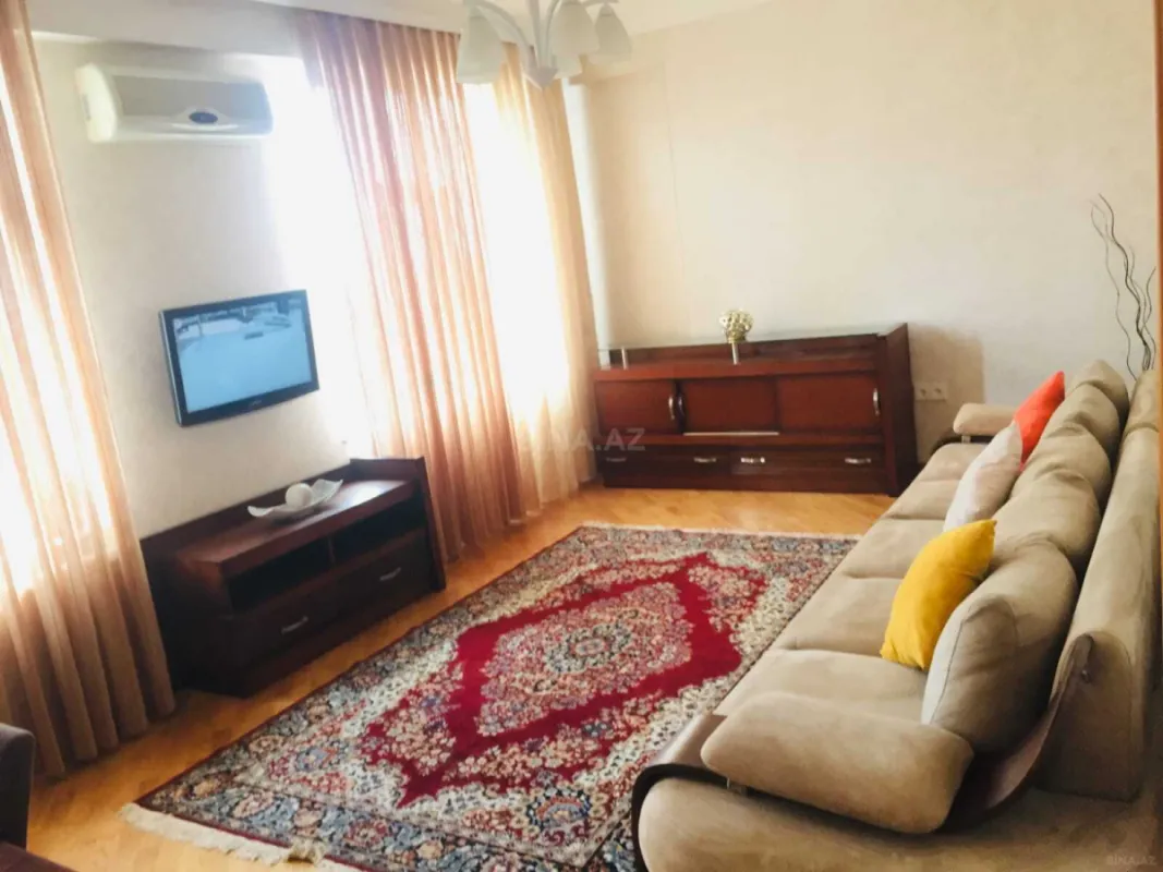 Kirayə verilir 2 otaqlı mənzil 65 m²