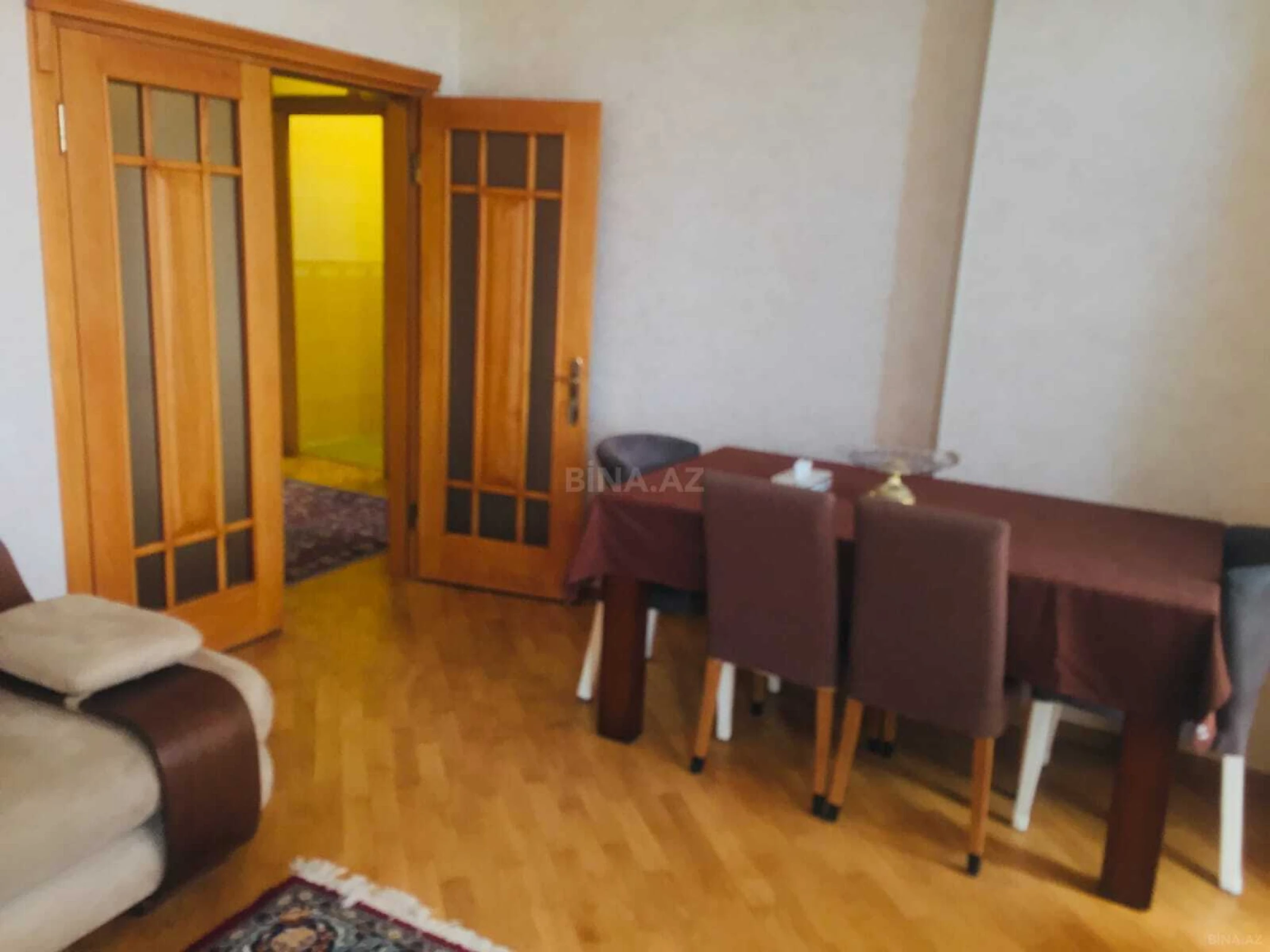 Kirayə verilir 2 otaqlı mənzil 65 m²