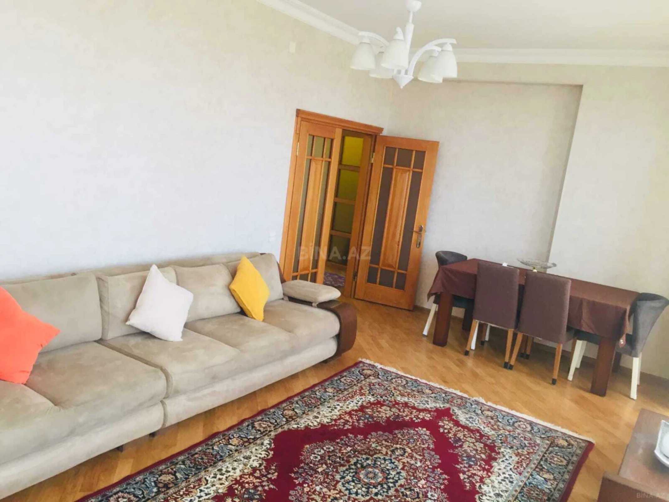 Kirayə verilir 2 otaqlı mənzil 65 m²