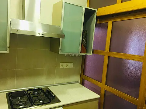 Kirayə verilir 2 otaqlı mənzil 65 m²