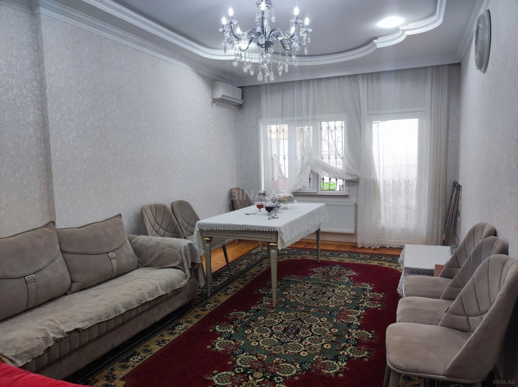 Satılır 2 otaqlı mənzil 75 m²