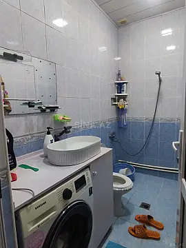 Satılır 2 otaqlı mənzil 75 m²