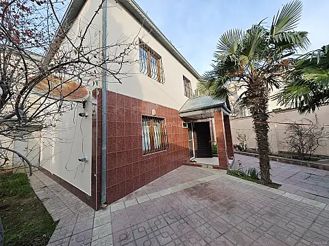 Satılır 5 otaqlı həyət evi 180 m² — Bakı, Qaraçuxur 5 otaq 180.00 m²