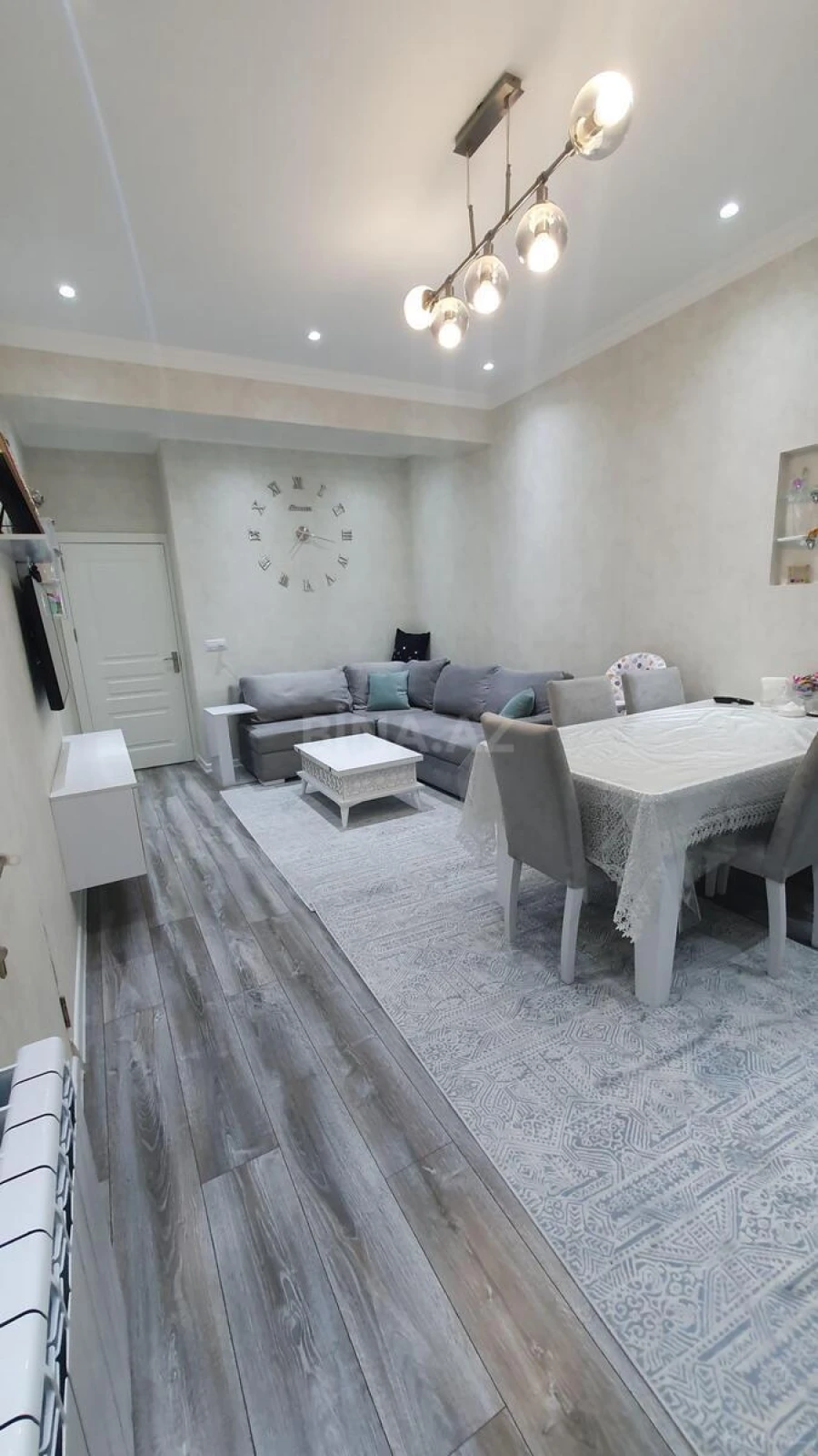 Kirayə verilir 2 otaqlı mənzil 65 m²