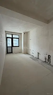 Satılır 4 otaqlı mənzil 151 m²