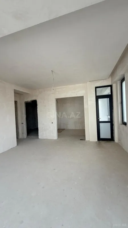 Satılır 4 otaqlı mənzil 151 m²