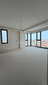 Satılır 4 otaqlı mənzil 151 m²