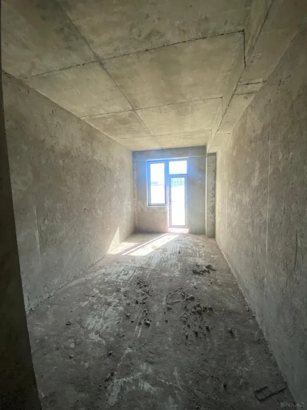 Satılır 4 otaqlı mənzil 170 m²