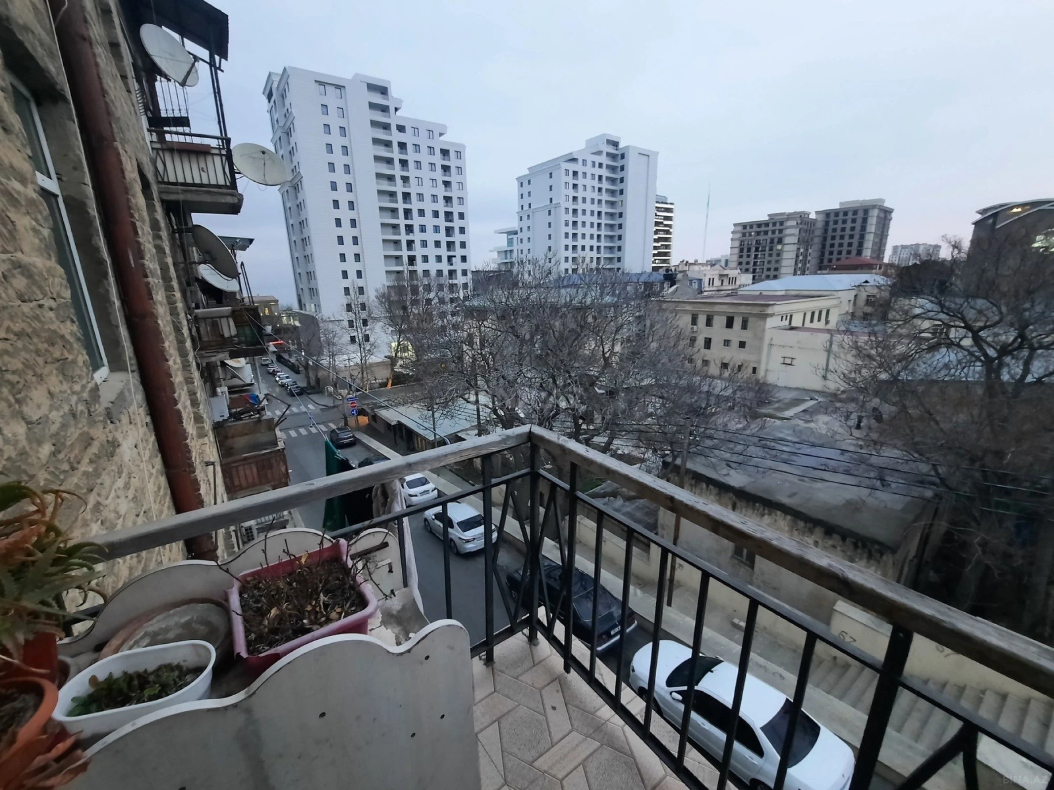 Satılır 2 otaqlı mənzil 55 m²
