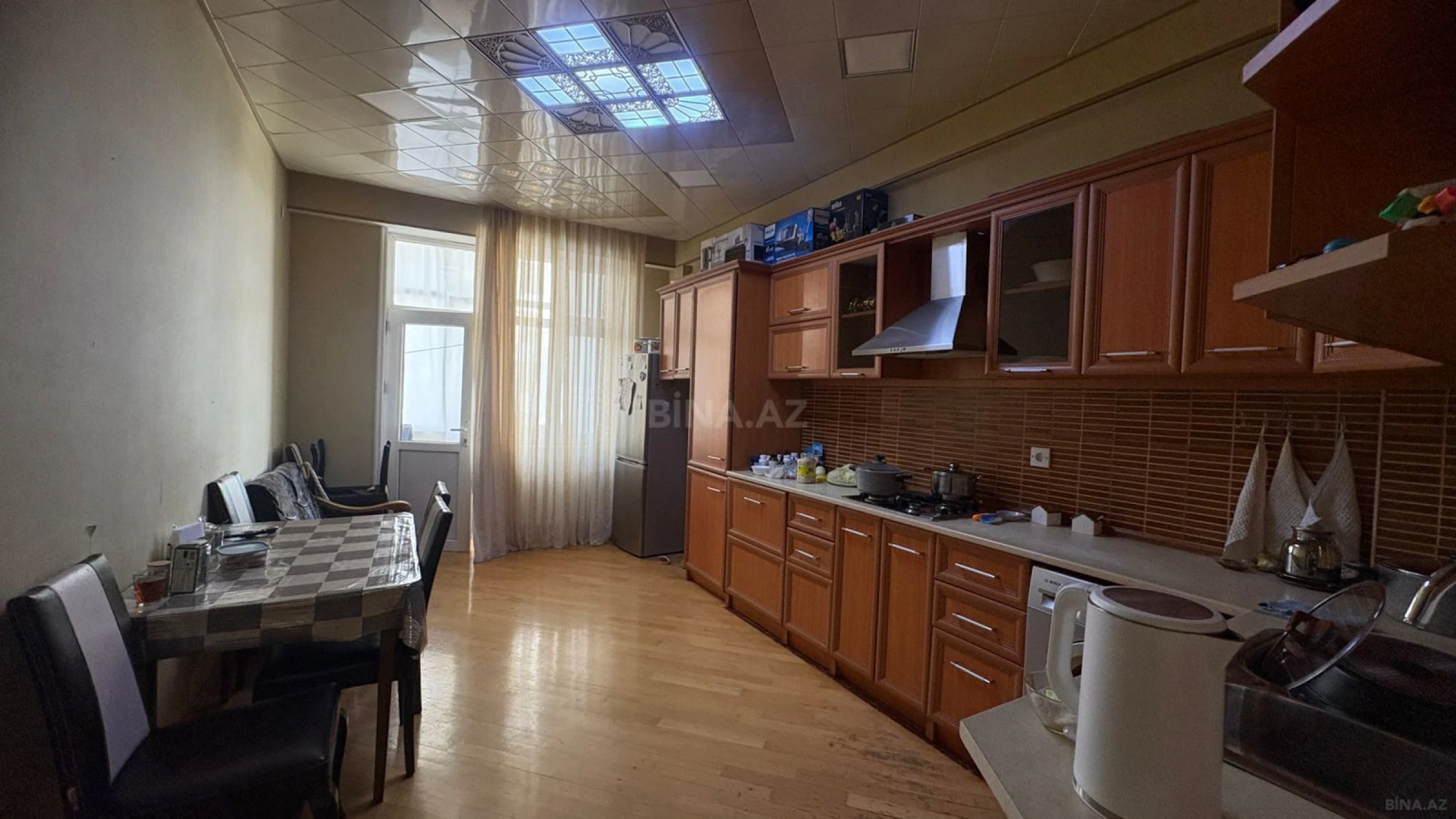Satılır 3 otaqlı mənzil 127 m²