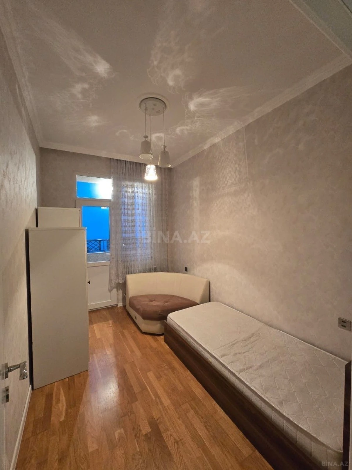 Satılır 3 otaqlı mənzil 70 m²