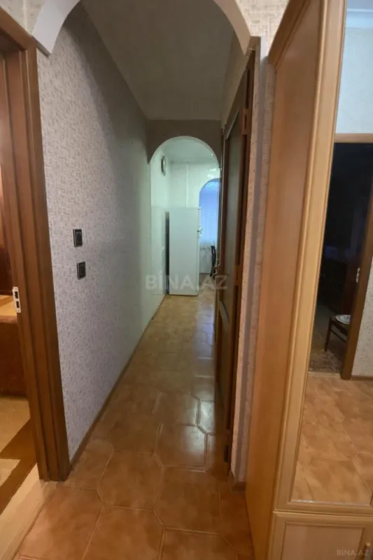 Satılır 4 otaqlı mənzil 105 m²