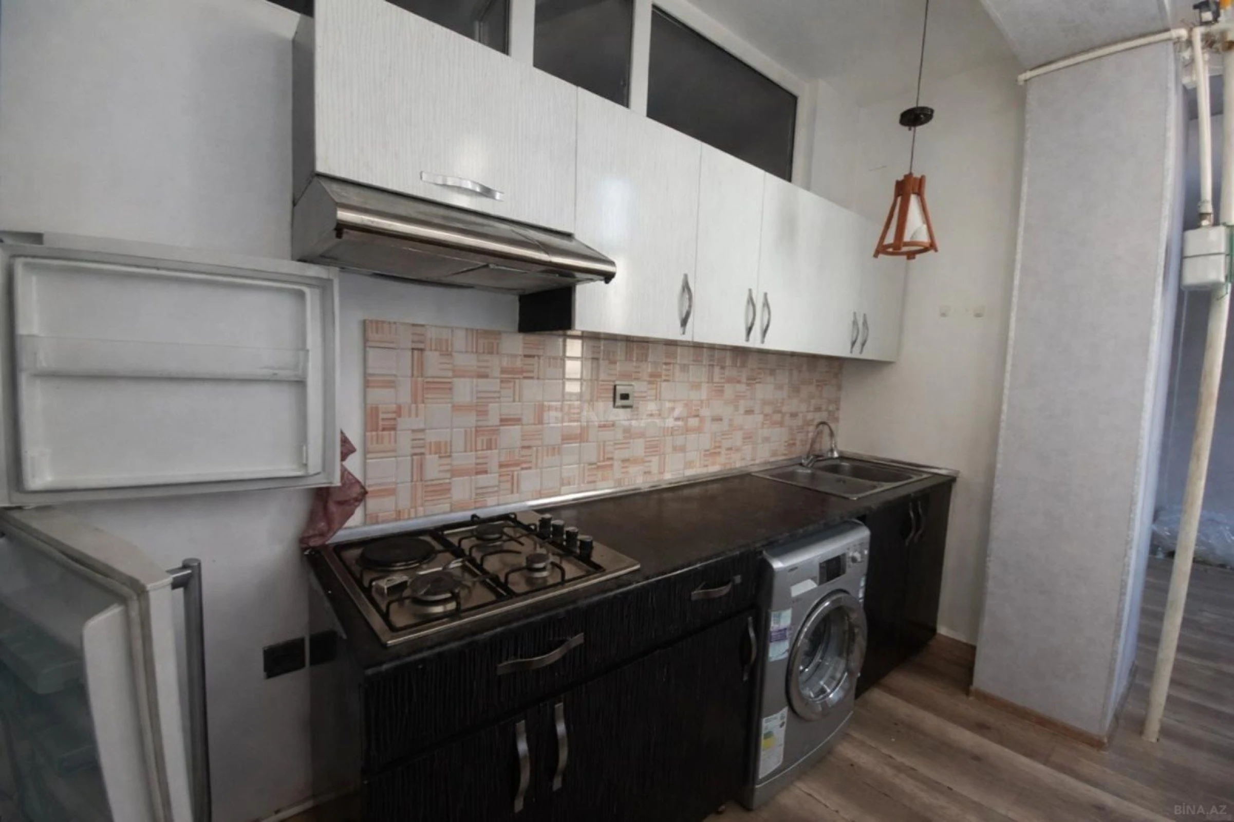Satılır 2 otaqlı mənzil 56 m²