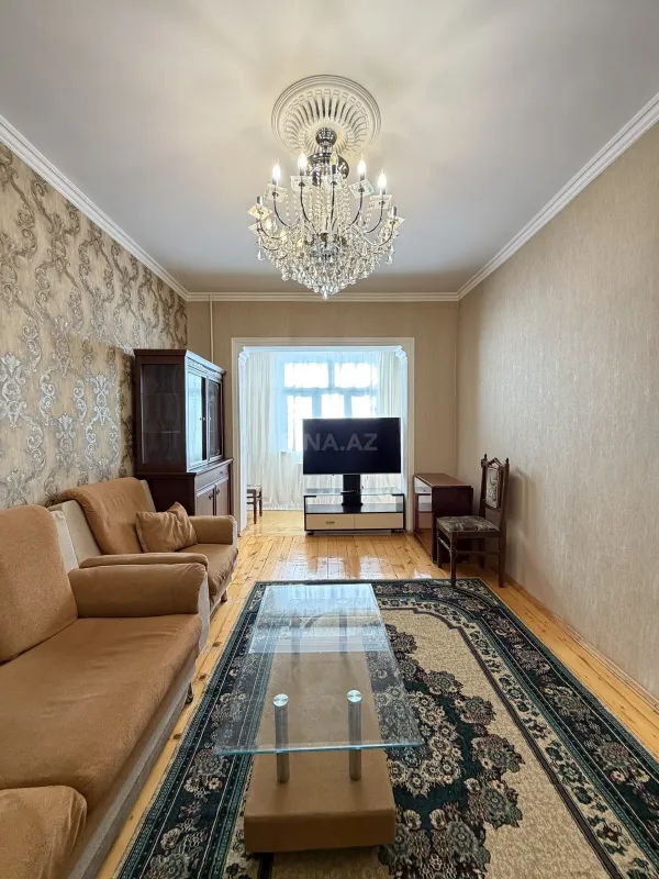 Satılır 4 otaqlı mənzil 100 m²