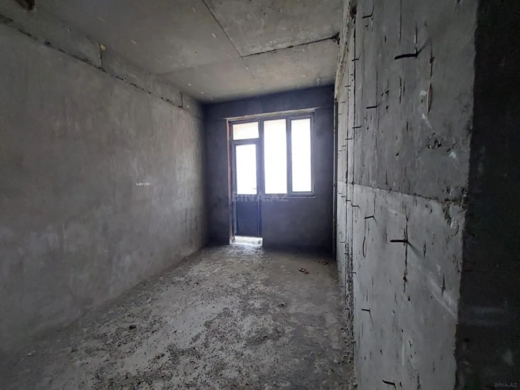 Satılır 4 otaqlı mənzil 157 m²