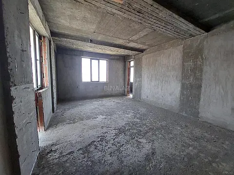 Satılır 4 otaqlı mənzil 157 m²