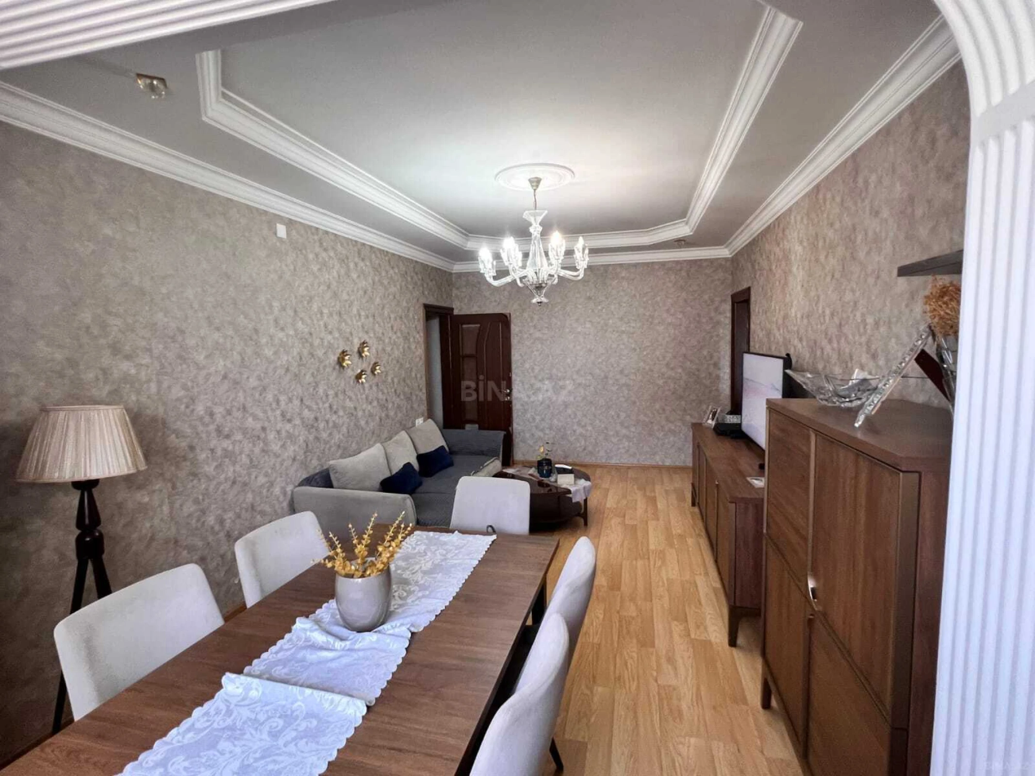 Satılır 2 otaqlı mənzil 65 m²