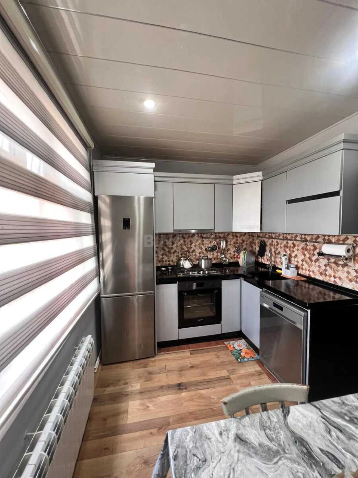 Satılır 2 otaqlı mənzil 65 m²