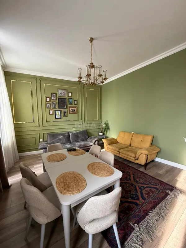 Satılır 2 otaqlı mənzil 80 m²