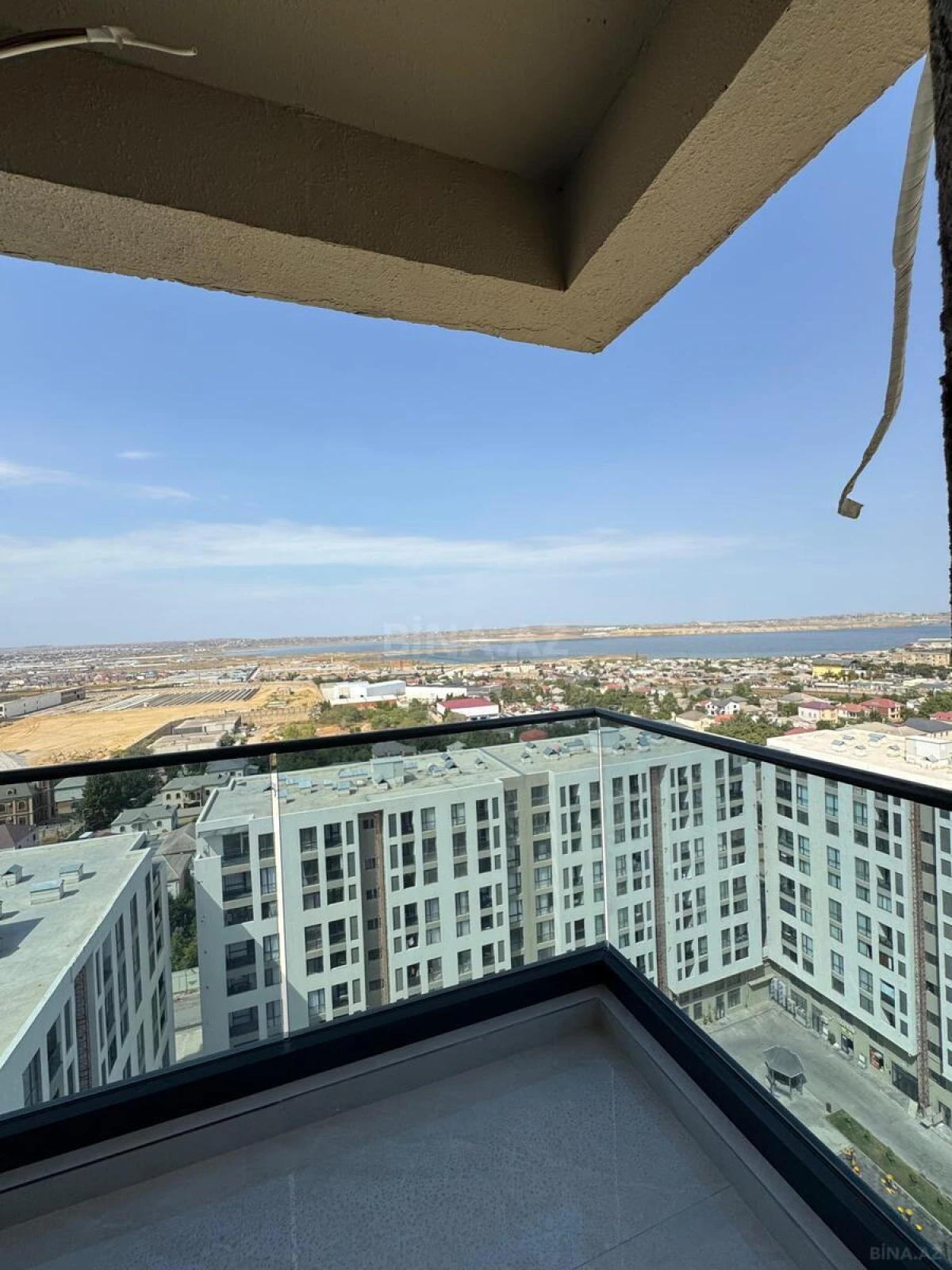 Satılır 3 otaqlı mənzil 120 m²