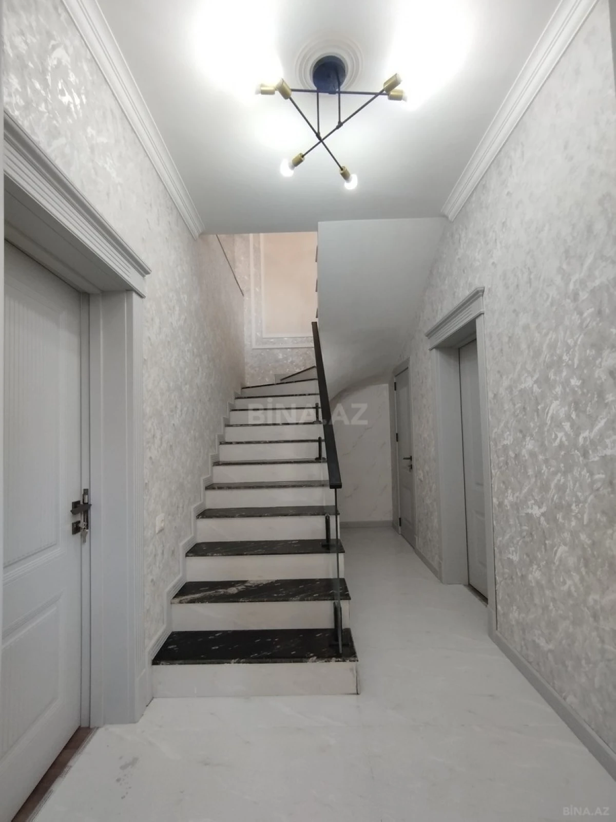 Satılır 3 otaqlı həyət evi 100 m²