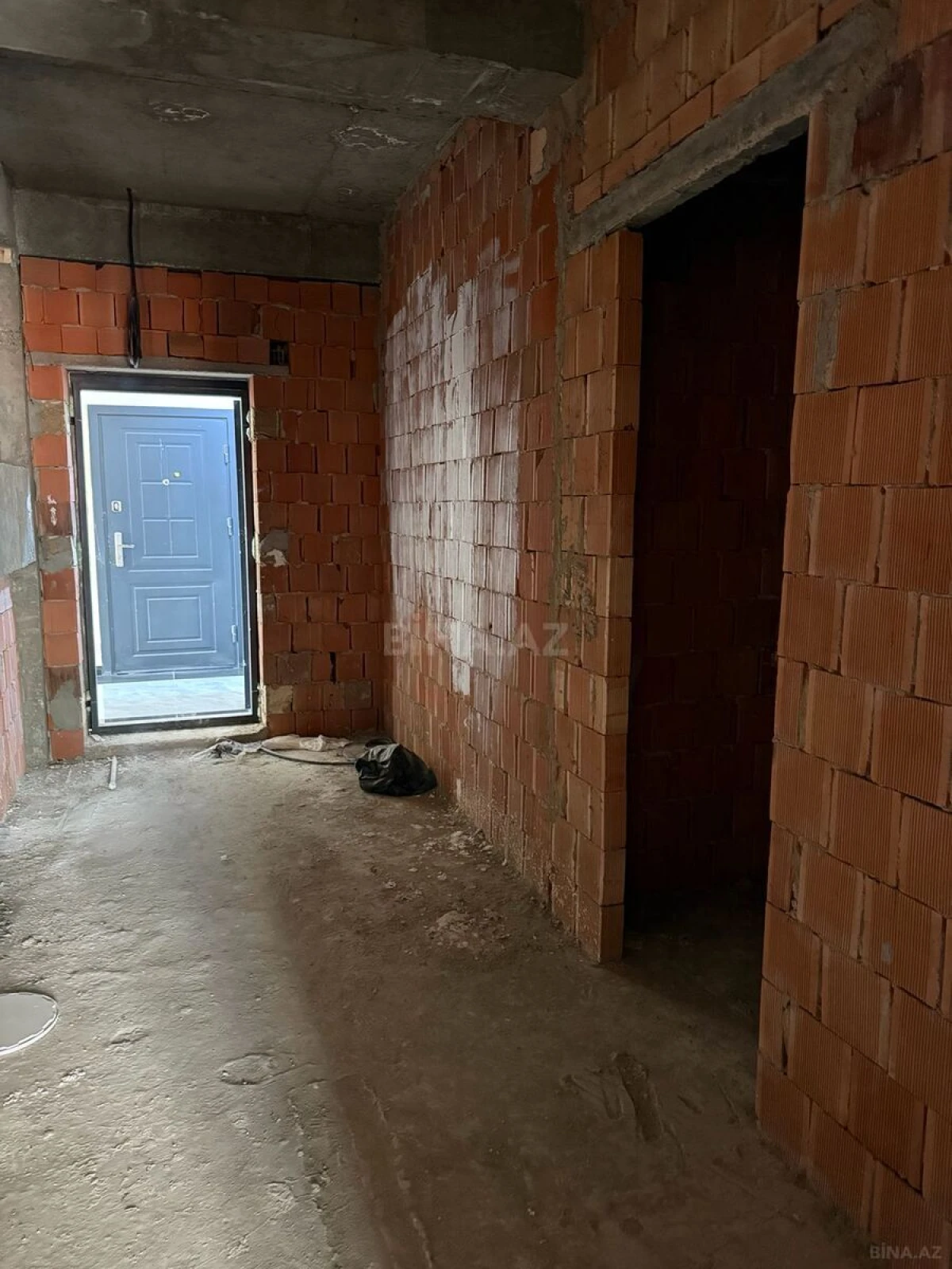 Satılır 3 otaqlı mənzil 150 m²