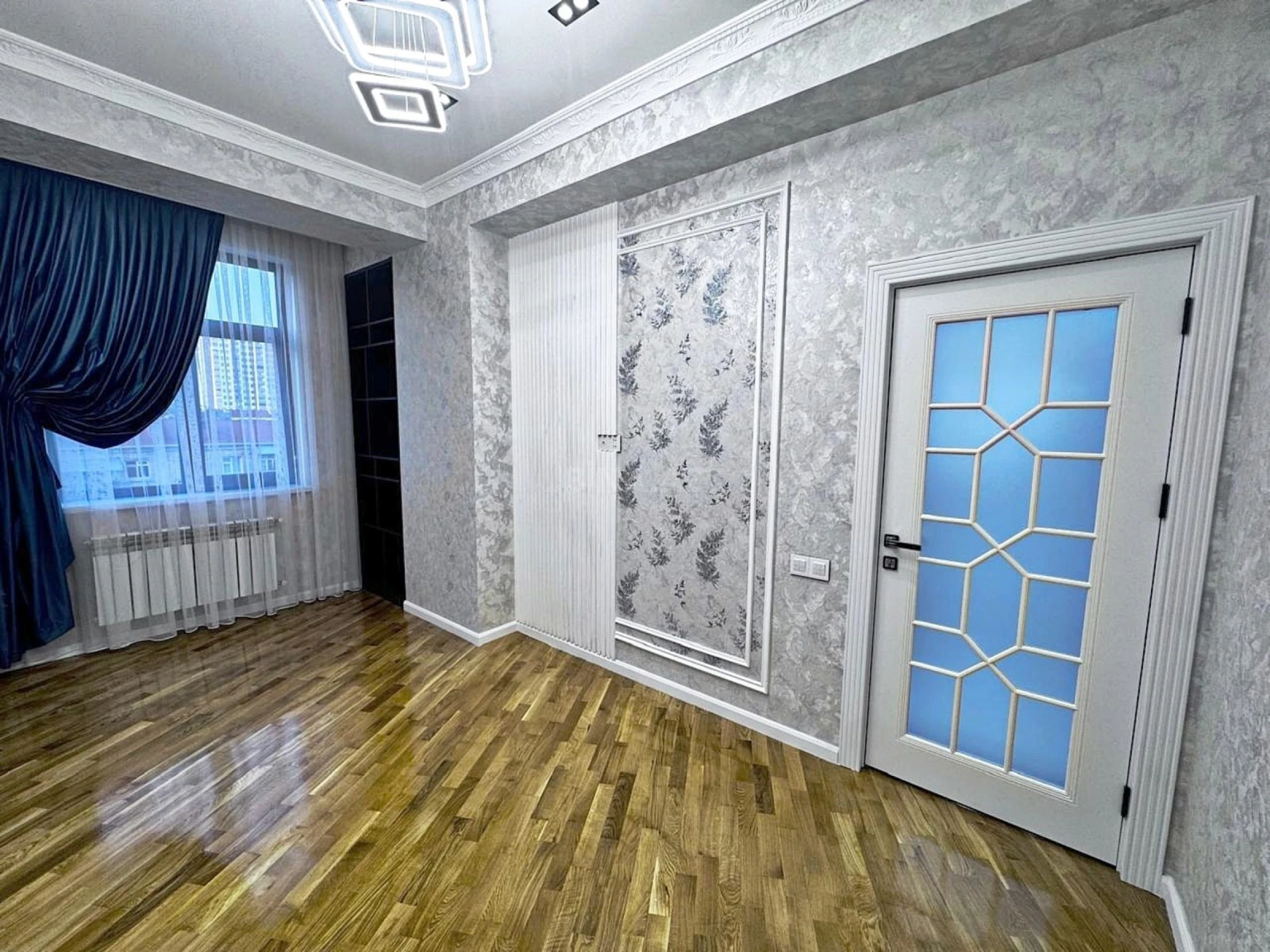 Satılır 2 otaqlı mənzil 77 m²