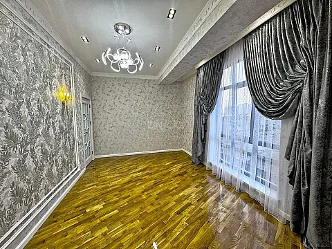 Satılır 2 otaqlı mənzil 77 m²