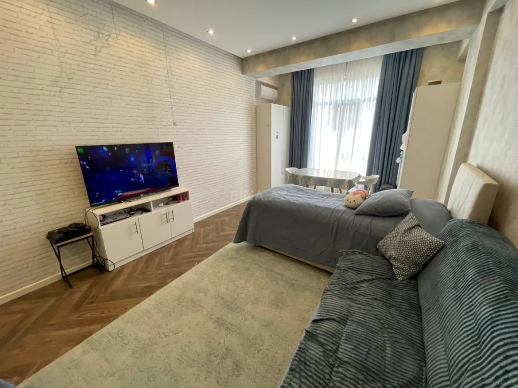 Satılır 3 otaqlı mənzil 95 m²