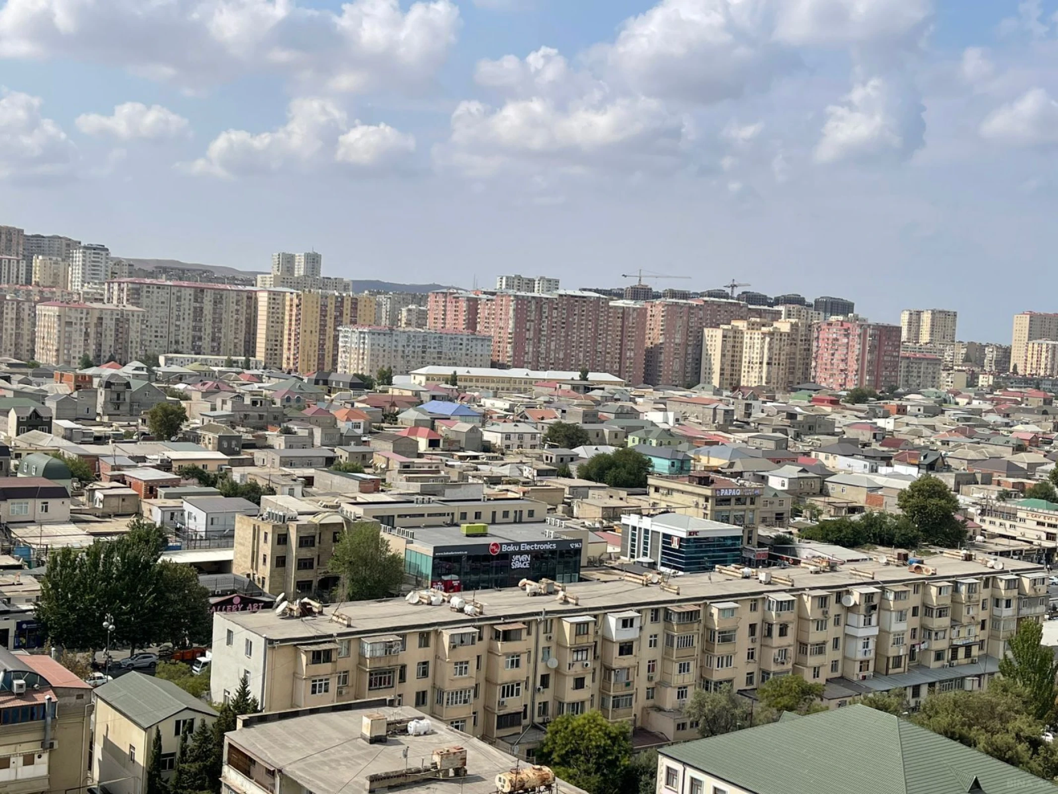 Satılır 3 otaqlı mənzil 95 m²