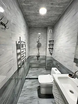 Kirayə verilir 2 otaqlı mənzil 60 m²