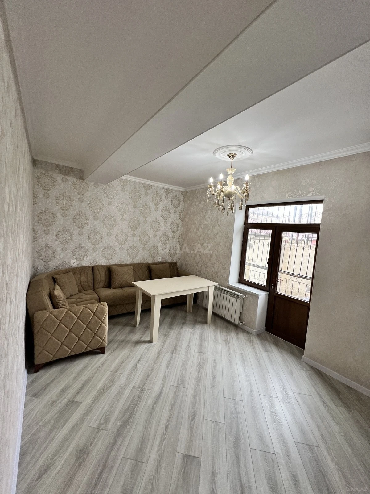 Kirayə verilir 2 otaqlı mənzil 60 m²