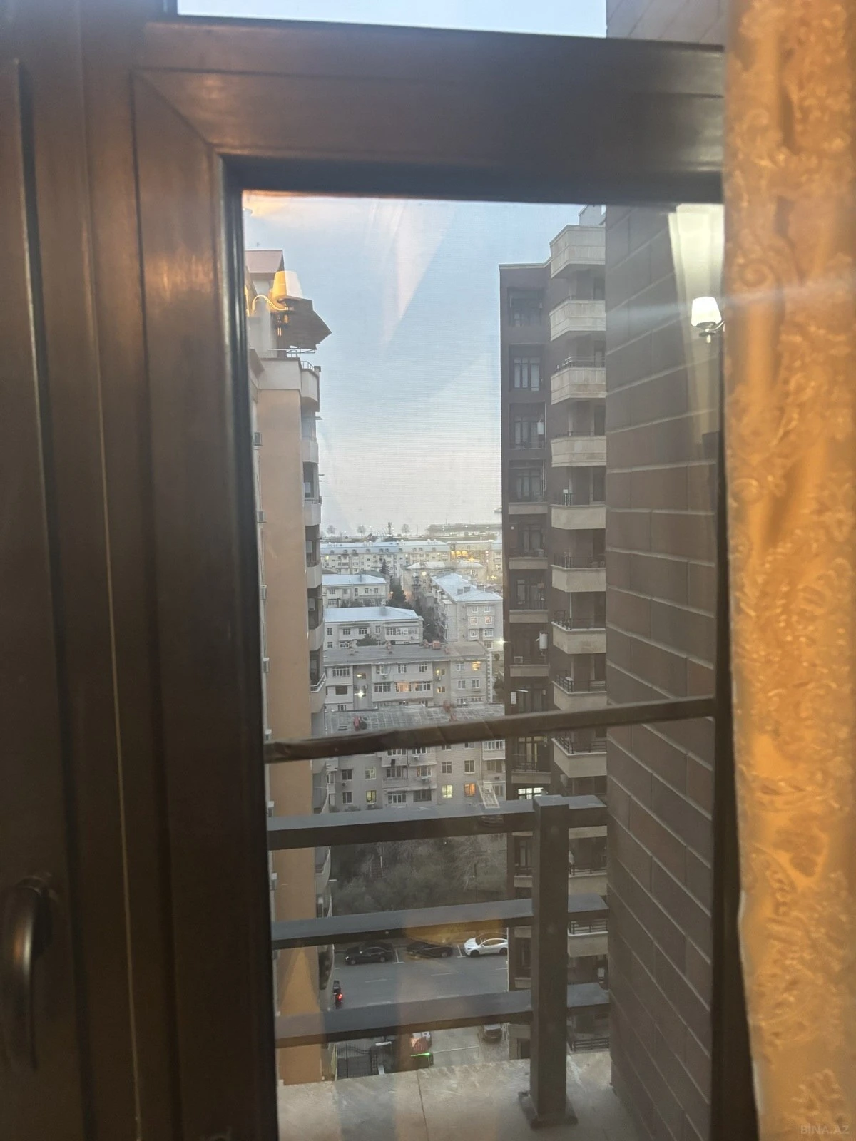 Kirayə verilir 2 otaqlı mənzil 100 m²