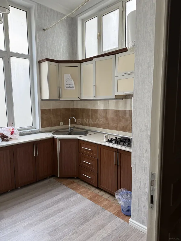 Kirayə verilir 3 otaqlı mənzil 120 m²