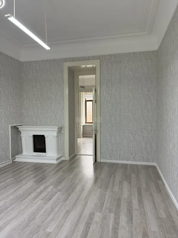 Kirayə verilir 3 otaqlı mənzil 120 m²