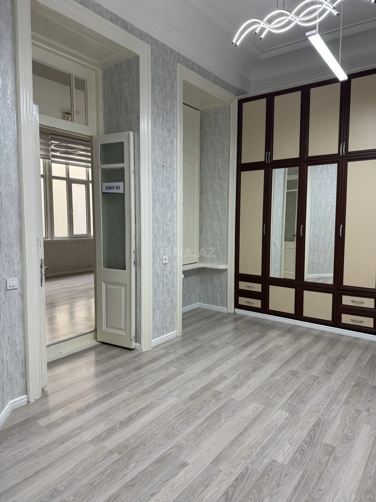 Kirayə verilir 3 otaqlı mənzil 120 m²