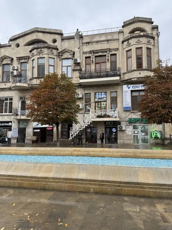 Kirayə verilir 3 otaqlı mənzil 120 m²