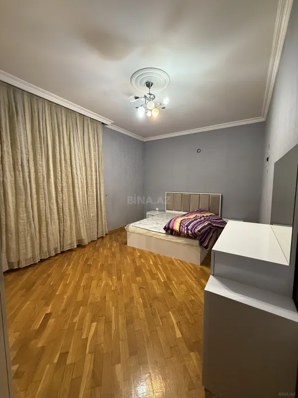 Kirayə verilir 3 otaqlı mənzil 120 m²