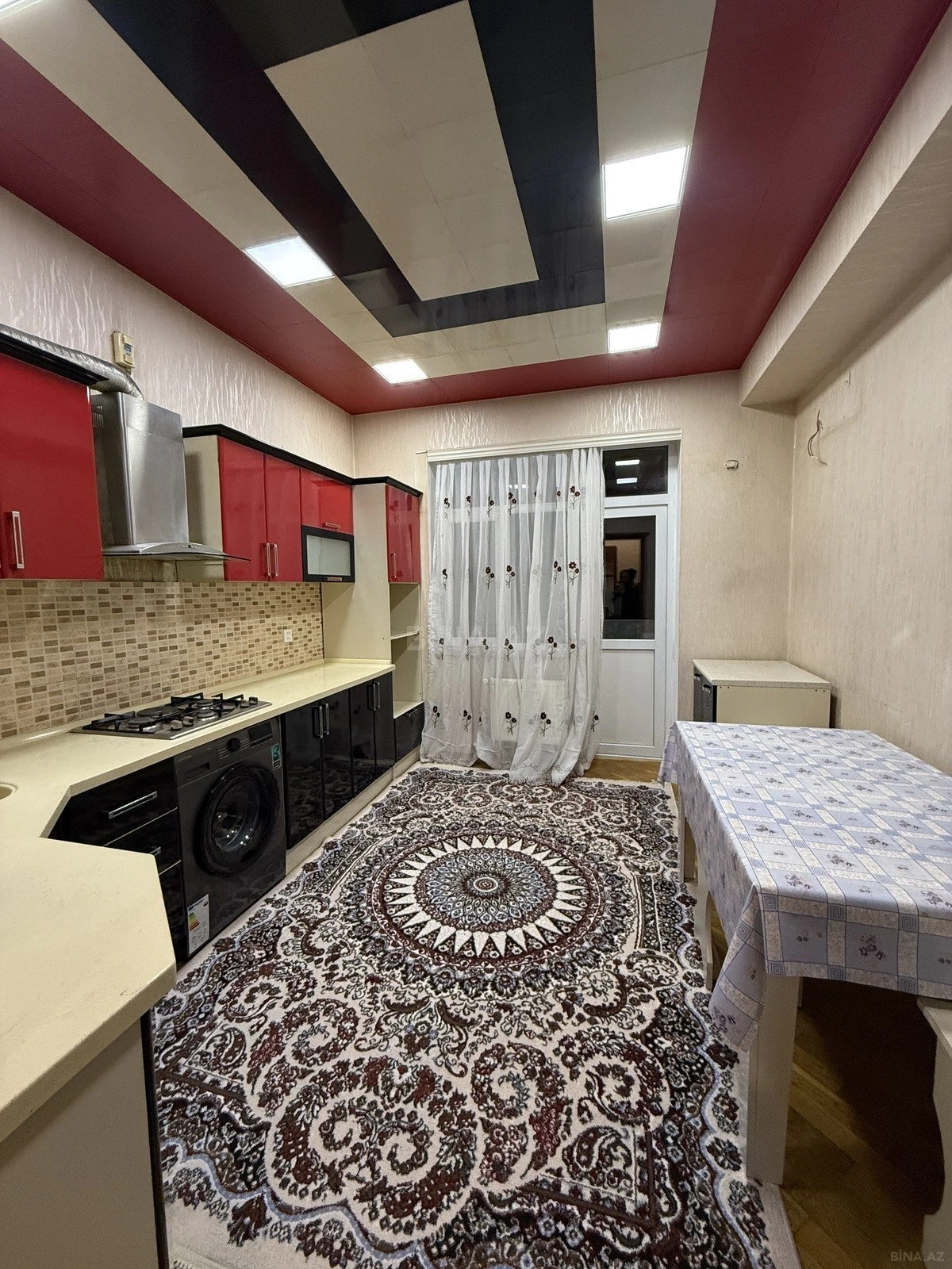 Kirayə verilir 3 otaqlı mənzil 120 m²