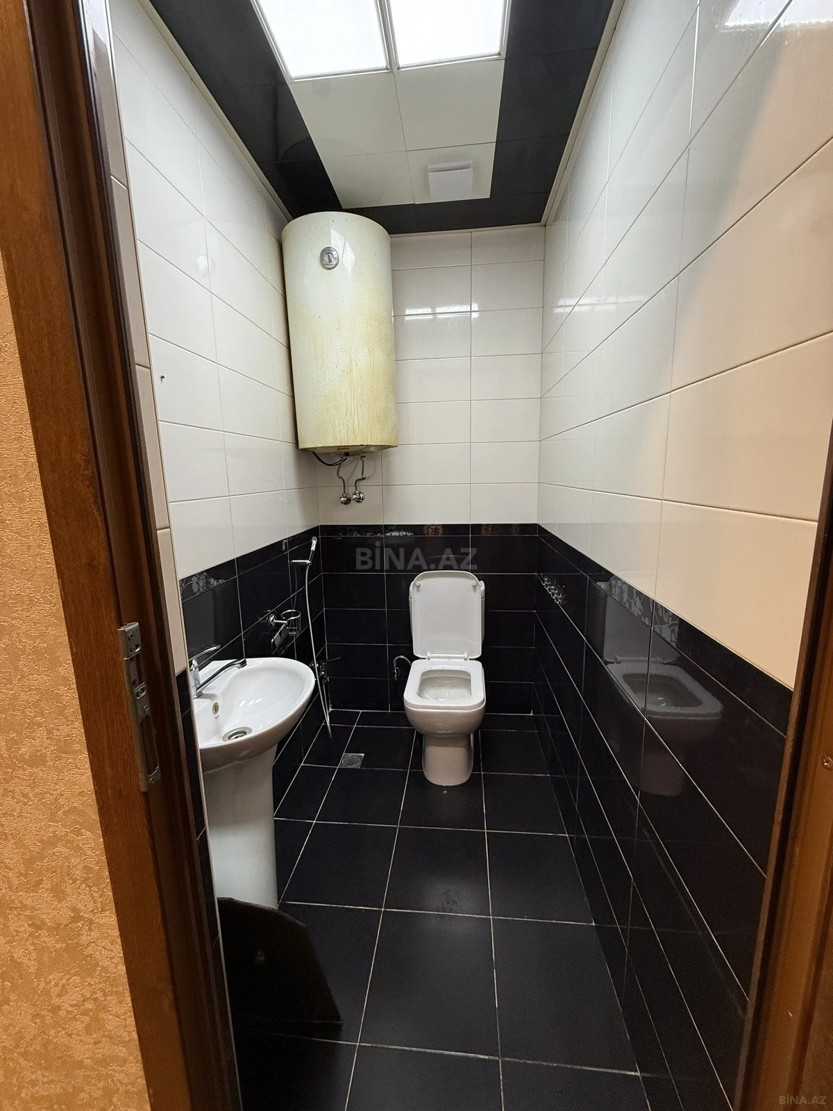 Kirayə verilir 3 otaqlı mənzil 120 m²