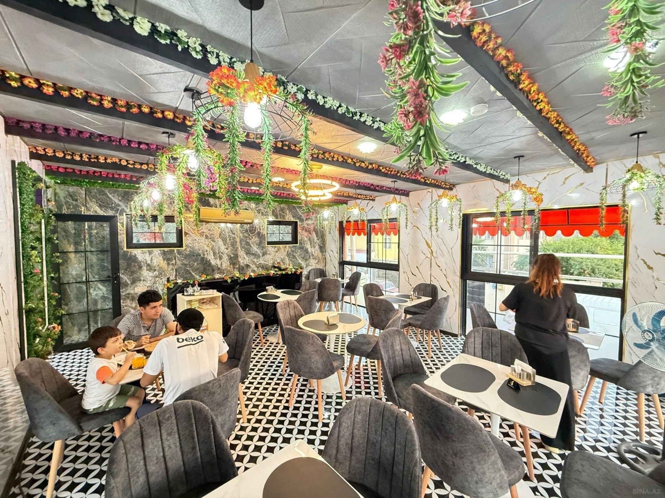 Satılır obyekt 85 m²