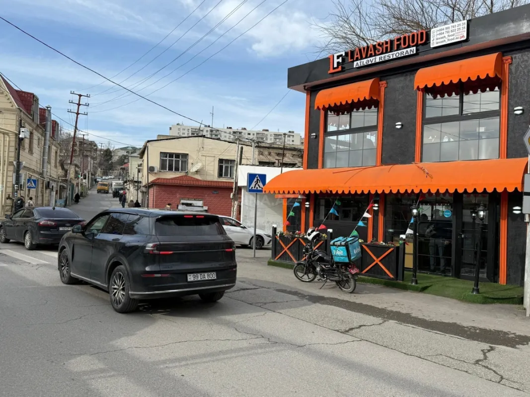 Satılır obyekt 85 m²