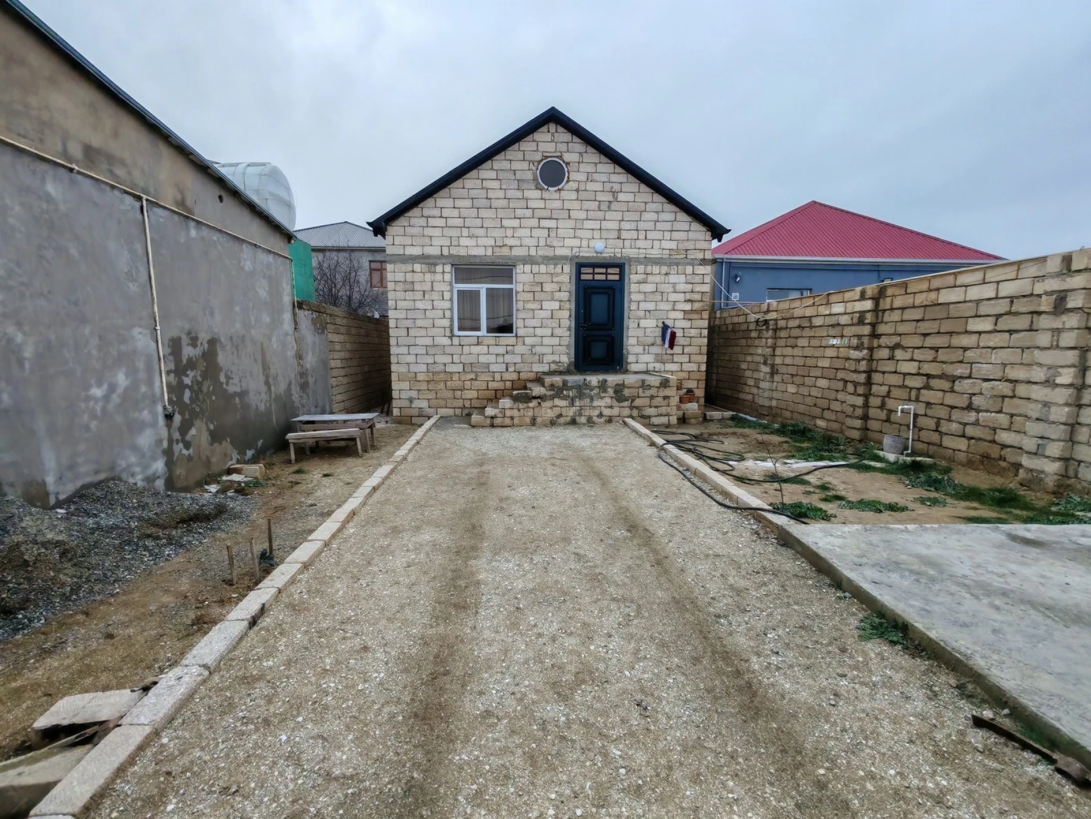 Satılır 3 otaqlı həyət evi 110 m²